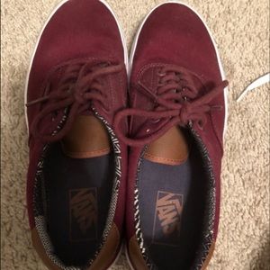 Maroon Vans size 8 1/2 men’s!😊